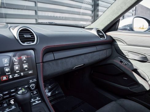 Used 2025 Porsche 718 Boxster Spyder RS w/ Accent Package Logos image 73