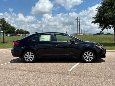 New 2026 Toyota Corolla LE FWD image 5