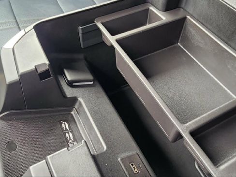 Used 2024 Chevrolet Silverado 2500 High Country w/ High Country Premium Package image 23