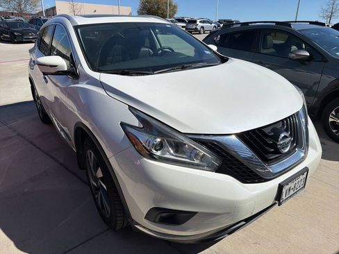 Used 2018 Nissan Murano Platinum w/ Cargo Package image 2