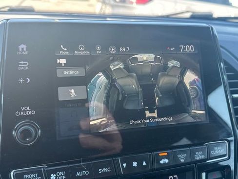 Used 2018 Honda Odyssey Elite image 7