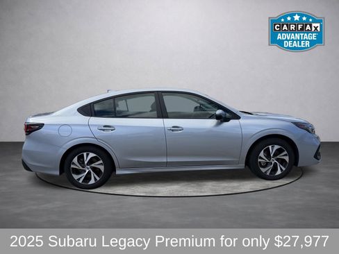 Used 2025 Subaru Legacy Premium AWD/4WD image 2