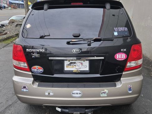 Used 2005 Kia Sorento EX image 6