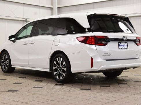 Used 2025 Honda Odyssey Elite image 6
