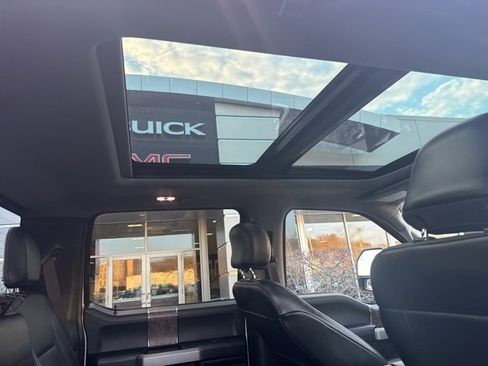 Used 2017 Ford F350 Lariat image 40