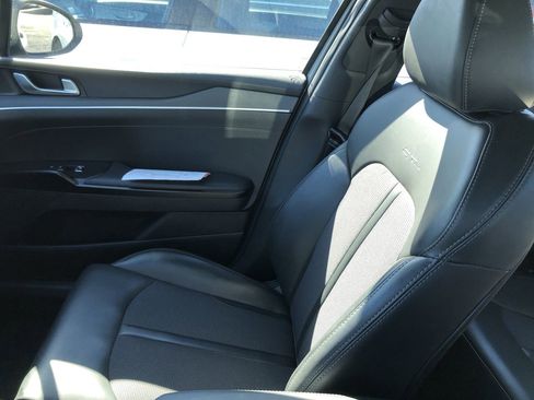Used 2023 Kia K5 GT-Line image 21