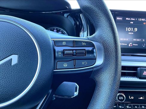 Used 2022 Kia K5 LX image 23