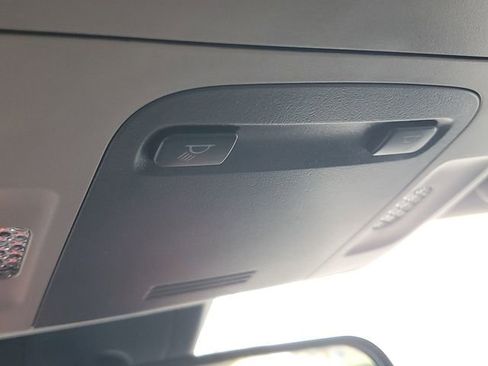 Used 2024 Toyota Camry SE image 28