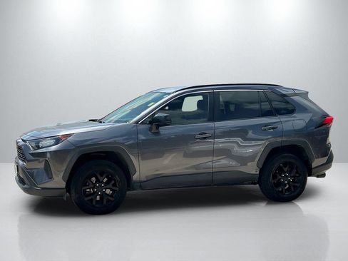 Used 2021 Toyota RAV4 LE FWD image 8