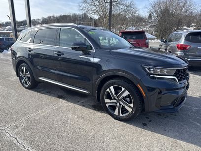 Used 2023 Kia Sorento SX Prestige w/ Panoramic Sunroof Package