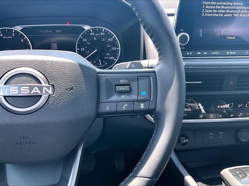 Certified 2026 Nissan Rogue SV AWD/4WD image 17