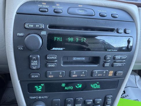 Used 2001 Cadillac Eldorado Touring image 13