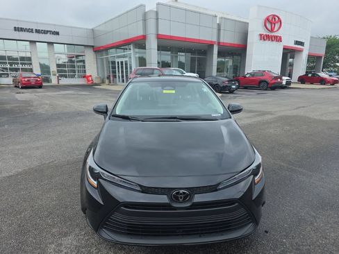 Certified 2024 Toyota Corolla LE FWD image 2