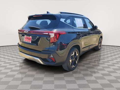Used 2024 Kia Seltos EX FWD image 4