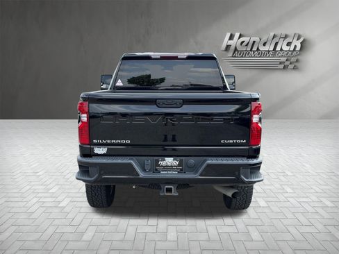Used 2024 Chevrolet Silverado 2500 Custom w/ Custom Value Package AWD/4WD image 8