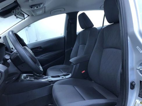 Certified 2025 Toyota Corolla LE image 18