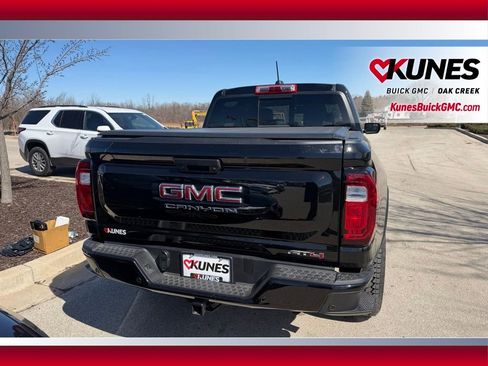 Used 2025 GMC Canyon AT4 image 7