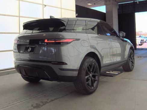Used 2025 Land Rover Range Rover Evoque S image 2
