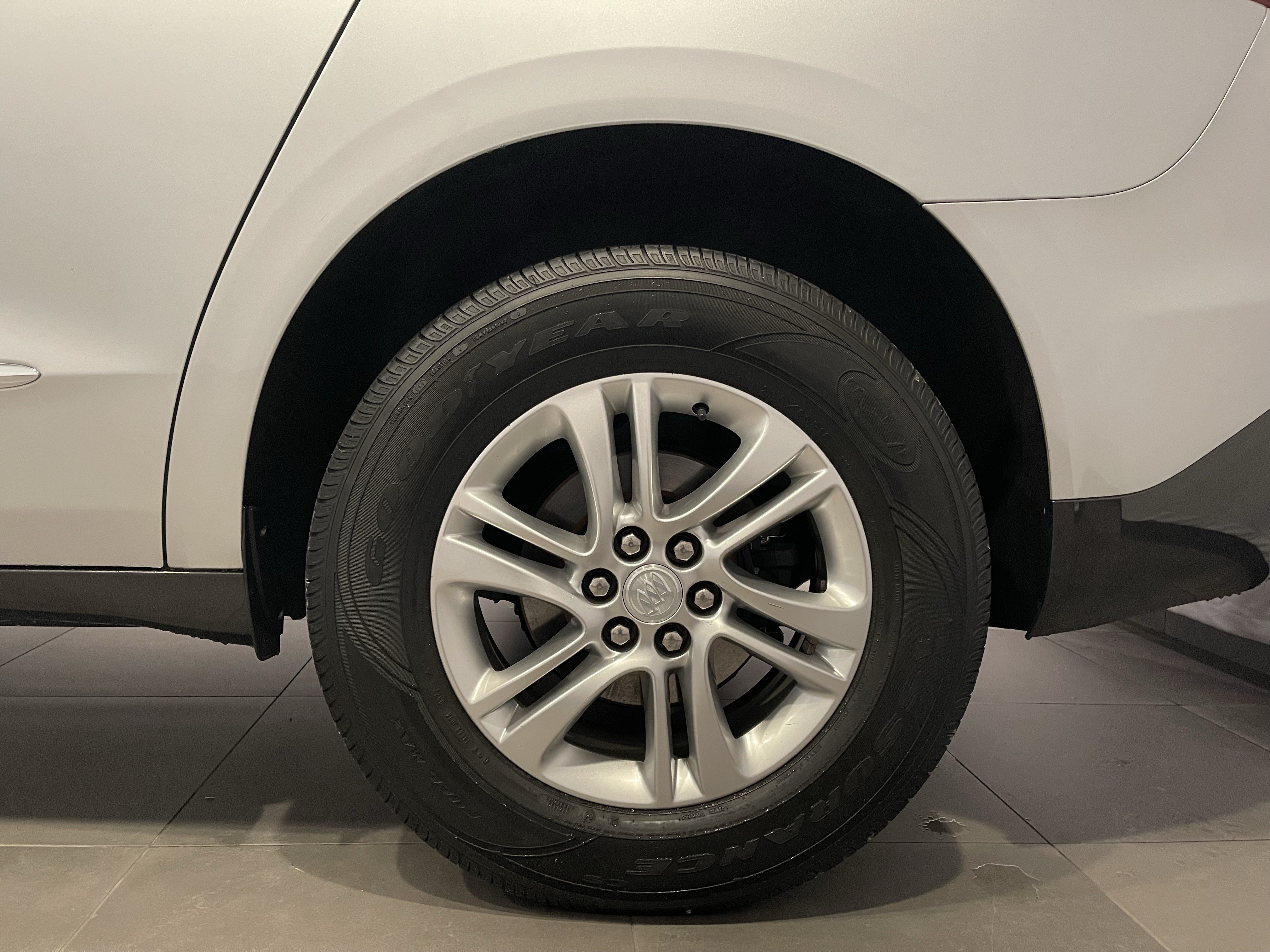 Used 2019 Buick Enclave Essence AWD/4WD image 8