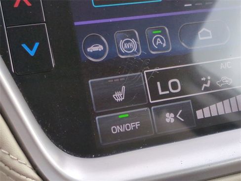 Used 2020 Subaru Outback Limited w/ Popular Package #2 image 28