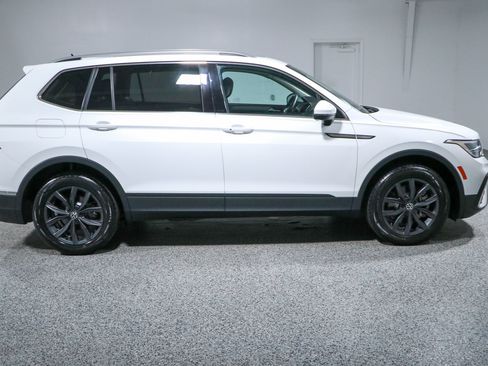 Used 2022 Volkswagen Tiguan SE FWD image 6