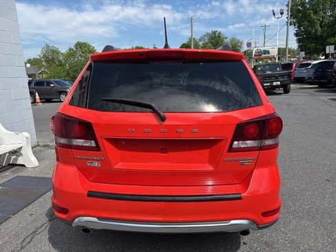 Used 2019 Dodge Journey Crossroad FWD image 5