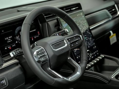 New 2026 GMC Terrain Denali w/ LPO, Black Badging Package image 10