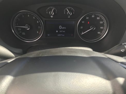 Used 2023 Buick Enclave Essence AWD/4WD image 12