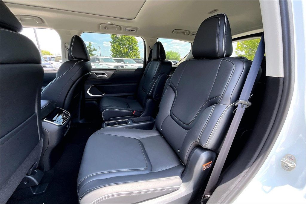 New 2027 INFINITI QX80 Luxe w/ Cargo Package AWD/4WD image 14