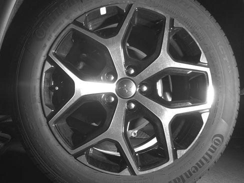 Used 2025 Jeep Compass Limited image 11