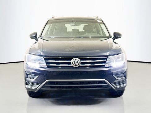 Used 2020 Volkswagen Tiguan SE FWD image 2