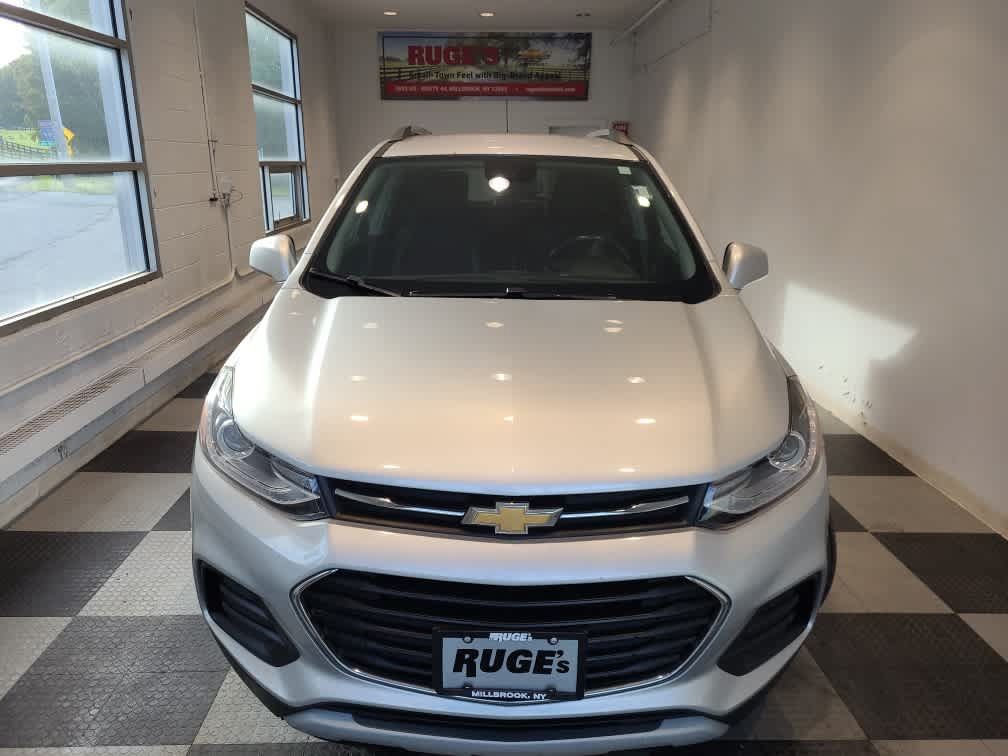 Used 2020 Chevrolet Trax LT w/ Driver Confidence Package FWD image 7