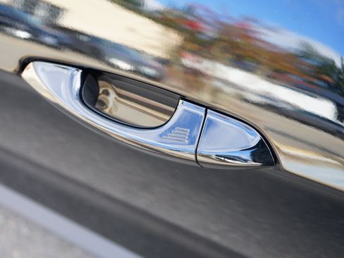 Used 2019 Ford Mustang Convertible w/ Ecoboost Performance Package image 7