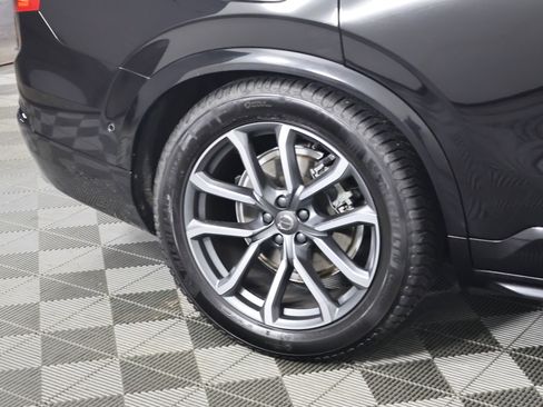 Used 2018 Volvo XC90 T6 Momentum w/ Convenience Package image 54