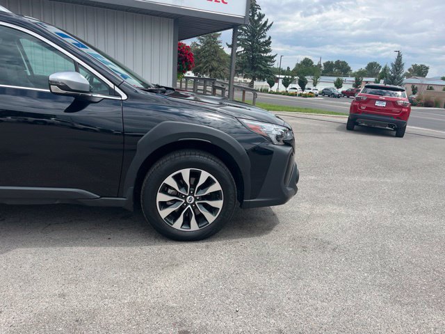 Used 2023 Subaru Outback Touring XT AWD/4WD image 14