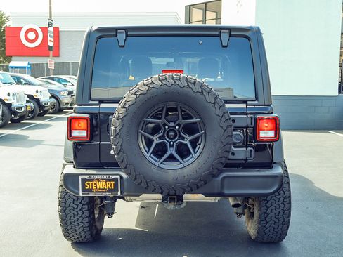 Used 2020 Jeep Wrangler Unlimited Sport image 20