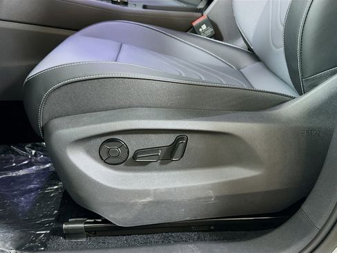 New 2026 Volkswagen Tiguan SE AWD/4WD image 18