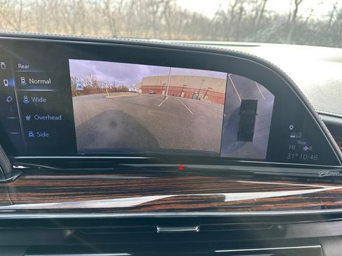 Used 2023 Cadillac Escalade ESV Premium Luxury image 18