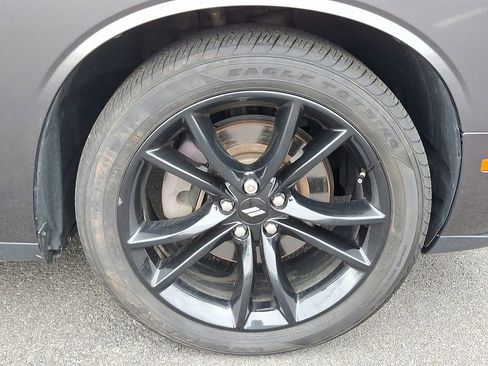 Used 2018 Dodge Challenger R/T Plus image 9