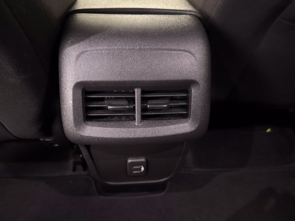 Used 2024 Chevrolet Equinox LT AWD/4WD image 19