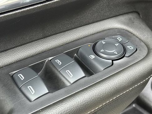 Used 2024 GMC Terrain SLT w/ Tech Package AWD/4WD image 20