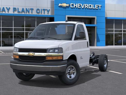 New 2025 Chevrolet Express 3500 w/ Power Convenience Package RWD image 6