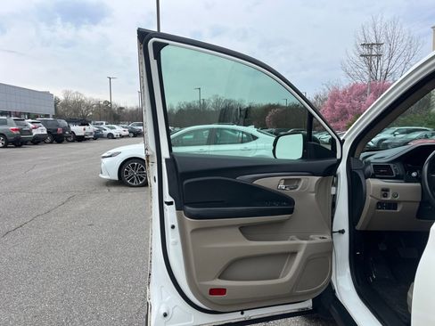 Used 2017 Honda Pilot EX-L image 32