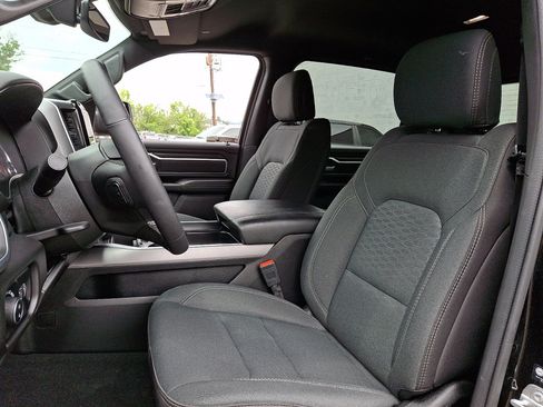 Used 2025 RAM 1500 Big Horn AWD/4WD image 24