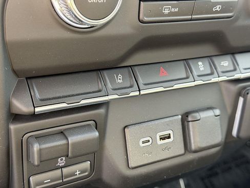 New 2026 GMC Sierra 2500 Pro w/ Convenience Package RWD image 15