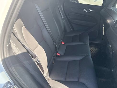 Used 2025 Volvo XC60 B5 Plus AWD/4WD image 8