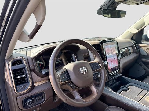 Used 2025 RAM 1500 Limited image 12