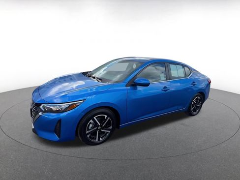 Used 2025 Nissan Sentra SV image 8