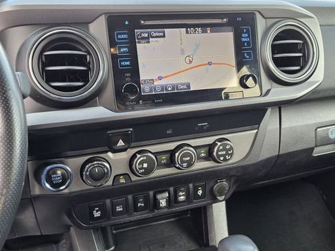 Used 2019 Toyota Tacoma TRD Off-Road w/ Technology Package image 6