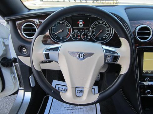 Used 2015 Bentley Continental GT image 31